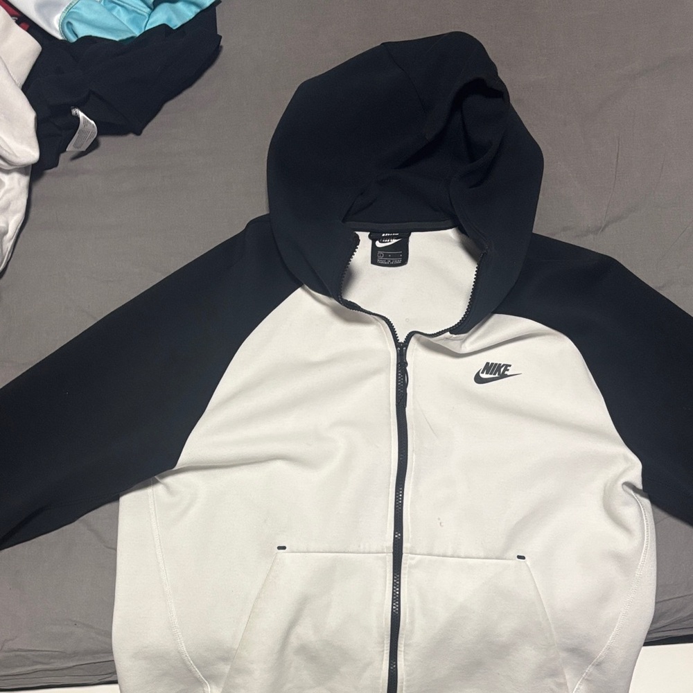 Nike Black and White Hoodie with Logo